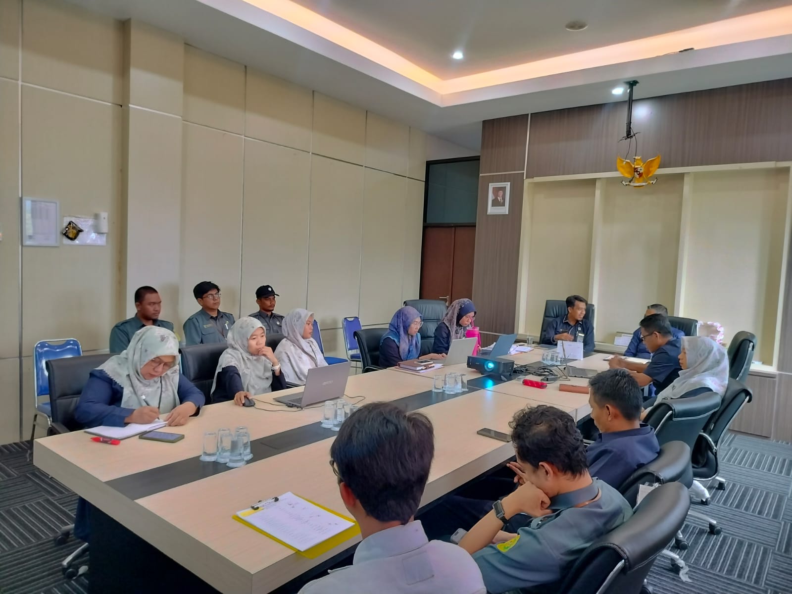 Rapat monev tw II (4)