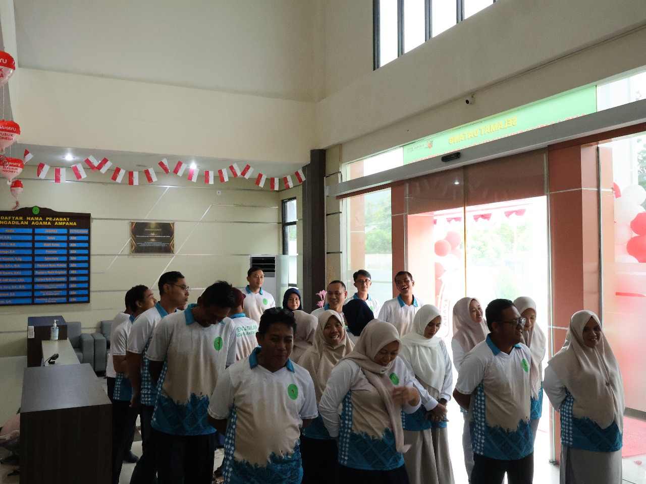 Pembukaan Lomba 2